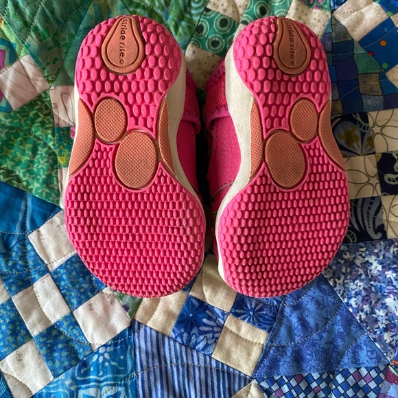 Stride Rite Petra close toed sandals - Picture 2 of 4